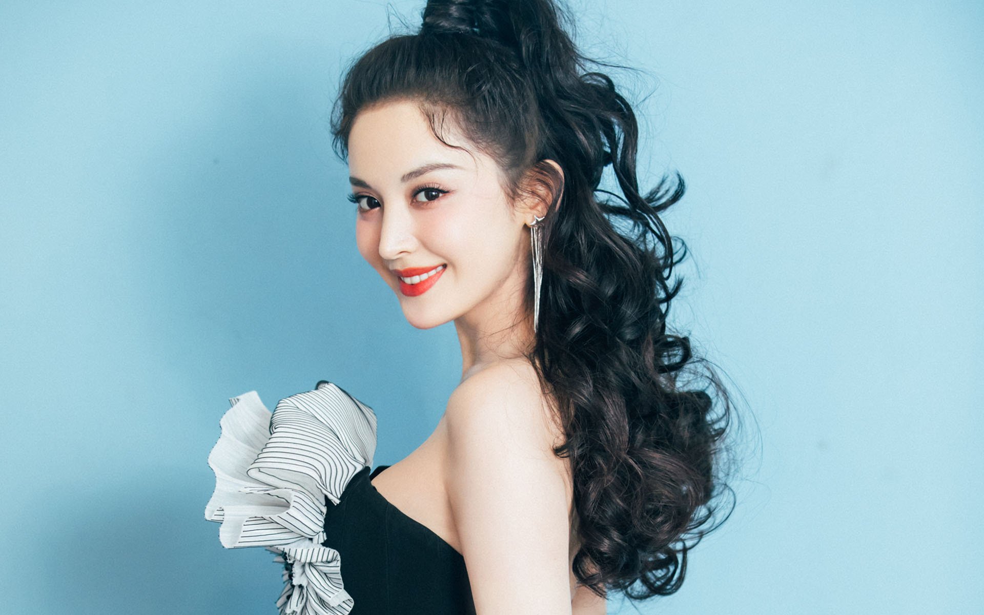 开云体育足球-“简阳文体中心：篮球赛成为全场最具张力的对抗”