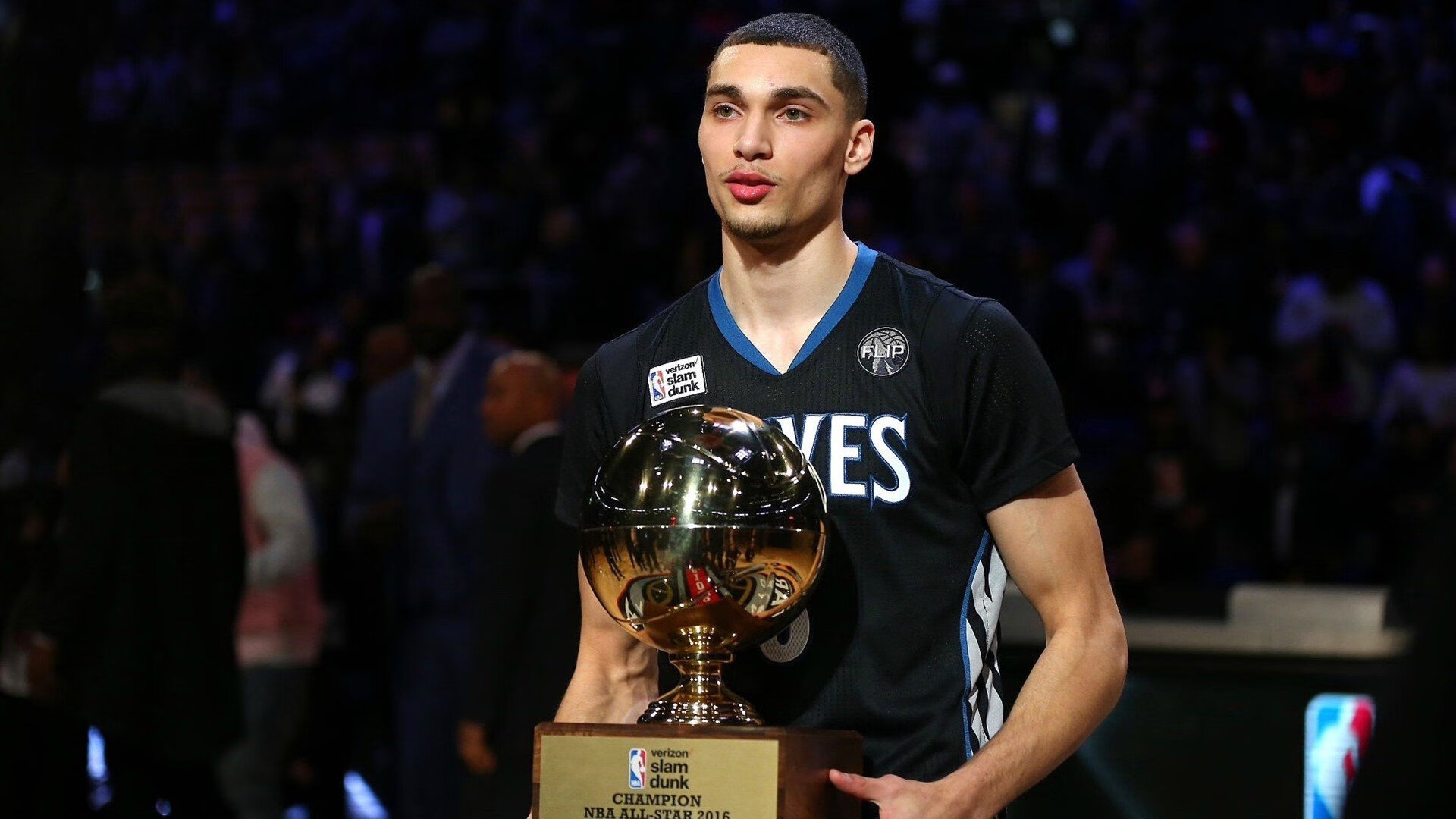 开云体育平台-凯尔·查默斯突破自我刷新纪录，查尔斯默里