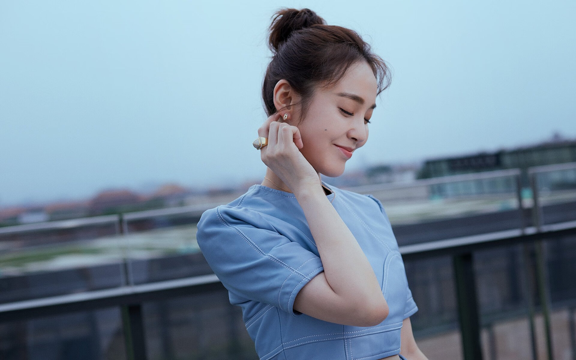 kaiyun开云体育-李娜女儿首次参加网球夏令营,李娜网球父母干什么工作